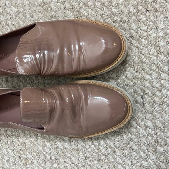 Vince Sanders Neutral Taupe Patent Leather Platform Slip On Loafers Size 10 - Picture 2 of 11